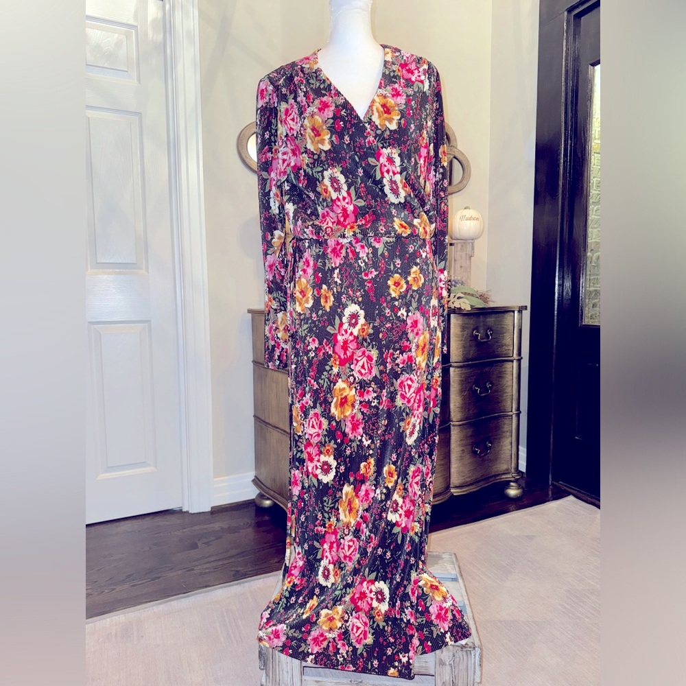Charles Henry dress L